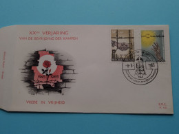 XXste VERJARING Van De BEVRIJDING DER KAMPEN ( Brussel ) 8-5-1965 ( Zie / Voir Scan ) FDC P. 161 - Enveloppe ! - 1961-1970