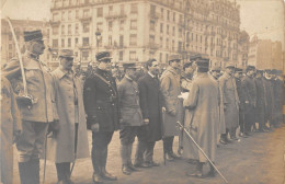 CPA 69 LYON / CARTE PHOTO GUERRE 1914 / SOUVENIR DE LA PRISE D'ARME 29 MARS 1917 MEDAILLE MILITAIRE - Altri & Non Classificati