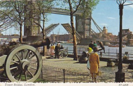 AK 168820 ENGLAND - London - Tower Bridge - River Thames