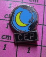 810D Pin's Pins / Beau Et Rare / ESPACE / CROISSANT DE LUNE CEP Par PICHARD - Espacio