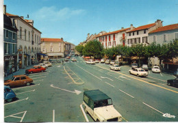 SAINT PALAIS LA PLACE DE LA MAIRIE CPSM 10X15 TBE - Saint Palais