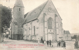 Condé Sur Huisne * La Place De L'église Du Village - Autres & Non Classés