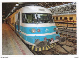 IRAN Gare De Téhéran Arrivée Train Maschad Téhéran Le 28 Octobre 2008 Anciennes Motrices SNCF VOIR DOS - Iran