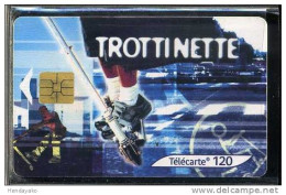 F1134  03/2001 STREET CULTURE TROTTINETTE  120 SO3 - 2001