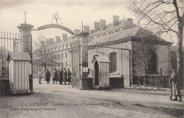 Guingamp * Entrée De La Caserne La Tour D'auvergne * 48ème Régiment De Ligne * Militaria - Guingamp