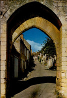 DOMME    ( DORDOGNE )  BASTIDE FRANCAISE FONDEE EN 1281 . LA PORTE DELBOS - Domme