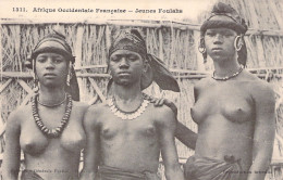 SENEGAL - Dakar - Jeunes Foulahs - Seins Nus - Carte Postale Ancienne - - Sénégal