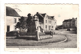 Houdemont Monument Aux Morts 1914 -1918 Et 1940 - 1945 Et Le Rue Des Ecoles ( Habay ) - Habay