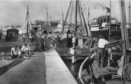 Sète * Cette * Un Coin Du Port * Bateau Pêche Pêcheurs - Sete (Cette)