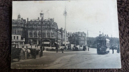 CPA THE SQUARE BOURNEMOUTHE 176 TRAMWAY HORSE ATTELAGE CAR - Bournemouth (from 1972)