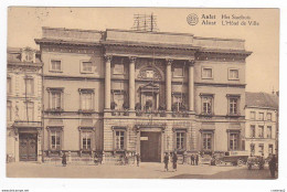 Belgique ALOST AALST En 1935 Hôtel De Ville VOIR ZOOM Camion Soie FABELTA Devant Magasin De Dentelles VOIR DOS - Aalst