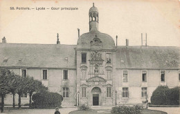 FRANCE - Poitiers - Lycée - Cour Principale - Carte Postale Ancienne - Poitiers