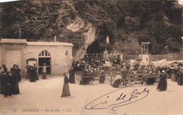 FRANCE - Lourdes - La Grotte - Carte Postale Ancienne - Lourdes