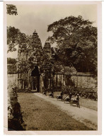 CAMBODGE - ANGKOR THOM - PHOTOGRAPHIE ORIGINALE De AIR EXTREME ORIENT  - Portait Est - Pousses Pousses - ( Pas Courant ) - Azië