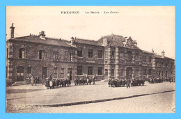 CPA - Fresnes (94) - La Mairie - Les Ecoles - Fresnes