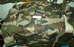 VESTE AVEC CAMOUFLAGE FEUILLAGE DE L'ARMEE FRANCAISE , TAILLE XL ,  FABRICATION ANGLAISE ARTKIS LIMITED  ,  NEUF AVEC ET - Equipement