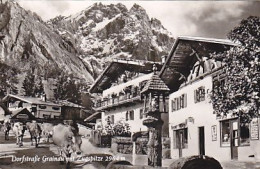 AK 169595 GERMANY - Dorfstraße Grainau Mit Zugspitze - Zugspitze