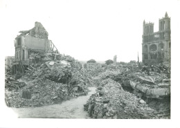 Photo Bombardement De Mantes En 1944,photographe R.Noel Format 13/18 - Guerre, Militaire