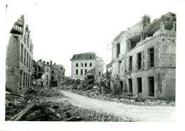 Photo Bombardement De Mantes En 1944,photographe R.Noel Format 13/18 - Krieg, Militär