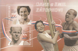 2022 Czech Republic Dana A Emil Zatapkovi Athletics Sports  Souvenir Sheet MNH @ BELOW FACE VALUE - Ungebraucht