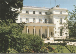 LOUVECIENNES. - Centre De Formation De La BNP. CPM RARE - Louveciennes