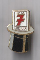 PIN'S   THEME  JEUX  TELE 7 JOURS - Jeux