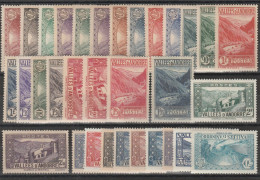 445 Andorra Francese 1937-43 - Vedute 32 Valori N. 61/62. Cat. € 350,00. SPL. MH - Neufs