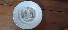 ASSIETTE PARLANTE SAINT AMAND N°12 LES PREMIERS GALONS - Plates