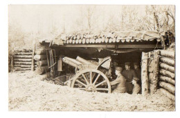 CPA 3458 - MILITARIA - Carte Photo Militaire - Deutsche Soldaten - Kanone / Canon Militaire Allemand Sous Un Abri - Matériel