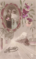 FANTAISIES - Femmes - Photo De Couple Encadré Dans La Gare - Colorisé - Carte Postale Ancienne - Mujeres