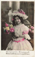 ENFANTS - Portrait - Voici Le Jour De L'an - Petite Fille En Robe Bouffante - Colorisé - Carte Postale Ancienne - Portraits