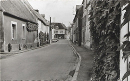 CHAUMONT En VEXIN - CPSM - Rue Pierre Budin - Chaumont En Vexin