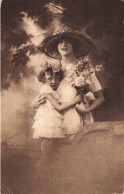 ENFANTS - Portrait D'une Mère Et Son Enfant - Carte Postale Ancienne - Portraits