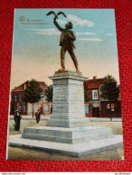 ROESELARE  -   Standbeeld Albrecht Rodenbach - Roeselare