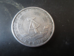 ALLEMAGNE RDA- 2 DEUTSCHE MARK 1957 SUP - 2 Mark