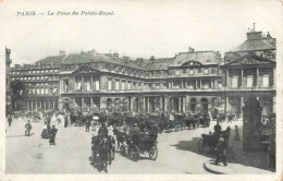FRANCE - Paris - La Place Du Palais Royal - Animé - Carte Postale Ancienne - Squares