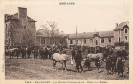 22 - COTES D'ARMOR - PLANCOËT - Les écoles Communales - Place De L'église - Scène Agricole - Défaut Voir Scans -10292 - Plancoët