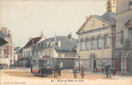 CPA 51 AY / PLACE DE L'HOTEL DE VILLE / TRAMWAY TIRE PAR UN CHEVAL - Autres & Non Classés