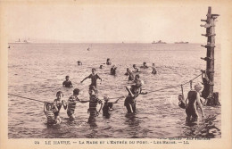 Le Havre * La Rade Et L'entrée Du Port * Les Bains * Baigneurs - Zonder Classificatie