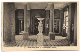 Malmaison - Le Vestibule D'honneur - Chateau De La Malmaison