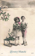 ENFANTS - Bonne Année - Deux Enfants Dans La Neige - Colorisé - Carte Postale Ancienne - Portretten
