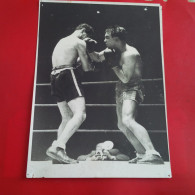 PHOTO SPORT BOXE ROBERT VILLEMAIN ET OMAR KOUIDRI CHAMPION D EUROPE PARIS 1947 NEW YORK TIMES PHOTO - Sports