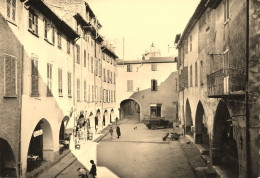 Biot * Place De La Vieille Ville * Scooter * Débit De Tabac Tabacs - Biot