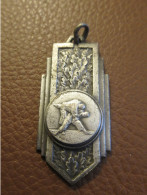 JUDO / Médaille De Compétition / Non Attribuée/ Bronze Argenté  /Vers 1950-1970   SPO460 - Gevechtssport