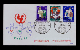 Gc8007 BELGIQUE Enfance UNICEF 1960 Infantil Games Santé Health Old Years Old - UNICEF