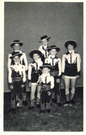 S41-013 Souvenir De La Troupe Du " Rodéo Du Far-West " - Groupe D'enfants En Tenue De Cowboy - Cirque