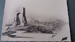 CPSM MARSEILLE B DU R 13 MONUMENT AUX MORTS DES POILUS D ORIENT ET CHATEAU D IF DESSINE D APRES NATURE PAR RENE MIALHE - Monumenten