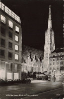 AUTRICHE - Wien Beinacht - Blick Zur Stephanskirche  - Carte Postale - Iglesias