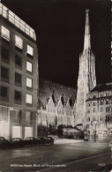 AUTRICHE - Wien Beinacht - Blick Zur Stephanskirche  - Carte Postale - Églises