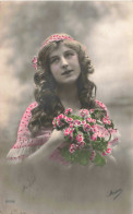 PHOTOGRAPHIE - Femme - Irisa - Colorisé - Carte Postale Ancienne - Photographie